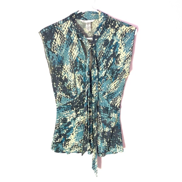 Diane Von Furstenberg Tops - Diane Von Furstenberg Patterned Tie Neck Top